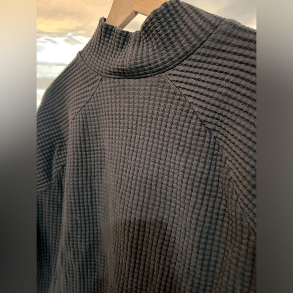 THE NORTH FACE Women's Sweater🖤🐢 - Picture 2 of 3